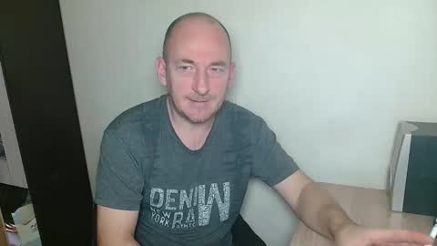 Johan online show from 12/21/25, 11:39