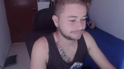 JOHAN independient model online show from 11/08/25, 01:11