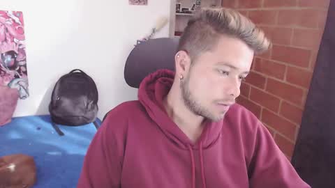 JOHAN independient model online show from 01/07/26, 01:35