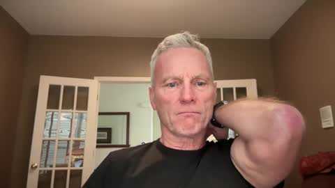 Snapshot of john555_555 chatting on 10/08/25, 02:47 JackJack online show from 10/08/25, 02:47