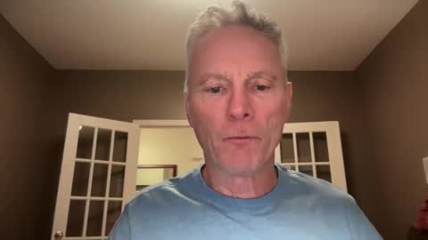 Snapshot of john555_555 chatting on 10/15/25, 01:00 JackJack online show from 10/15/25, 01:00