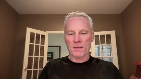 Snapshot of john555_555 chatting on 10/21/25, 02:18 JackJack online show from 10/21/25, 02:18