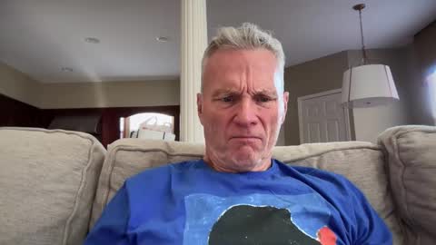 Snapshot of john555_555 chatting on 10/31/25, 02:18 JackJack online show from 10/31/25, 02:18