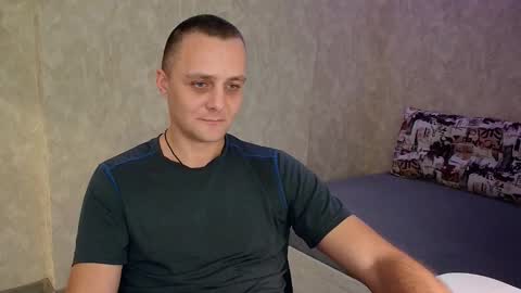 Snapshot of john_3019 chatting on 11/04/25, 06:29 John online show from 11/04/25, 06:29