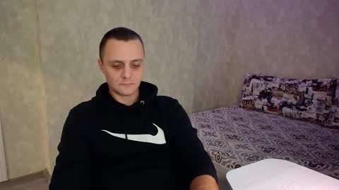 Snapshot of john_3019 chatting on 11/13/25, 10:08 John online show from 11/13/25, 10:08