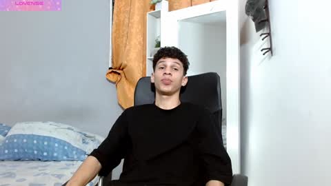 john_ssnow29 online show from 12/20/24, 08:01