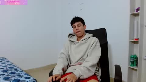 john_ssnow29 online show from 03/10/25, 10:34