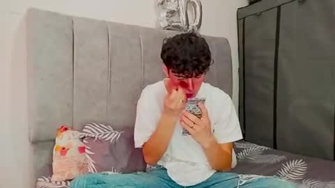 John Vichenso online show from 12/05/24, 02:44