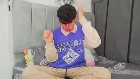 John Vichenso online show from 12/06/24, 05:55