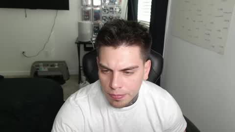 Snapshot of johnafterdark chatting on 04/28/26, 10:37 JAXX online show from 04/28/26, 10:37