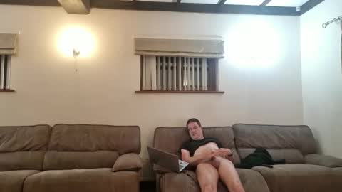 johnathan_stuart33 online show from 05/10/26, 12:49