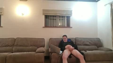 johnathan_stuart33 online show from 05/17/26, 01:14