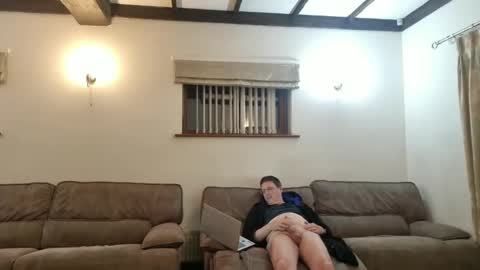 johnathan_stuart33 online show from 05/17/26, 11:01