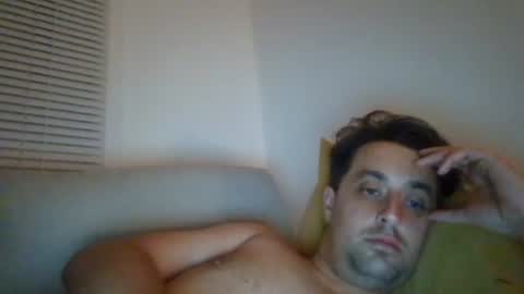Snapshot of johndean1993 chatting on 07/11/26, 02:25 johndean1993 online show from 07/11/26, 02:25