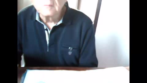 Snapshot of johnjohn6226623 chatting on 11/18/25, 02:21 johnjohn6226 online show from 11/18/25, 02:21