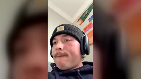 Snapshot of johnladdner chatting on 02/19/26, 11:12 johnladdner online show from 02/19/26, 11:12