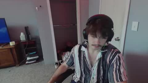 Snapshot of johnlights0 chatting on 12/16/25, 08:47 John Lights online show from 12/16/25, 08:47