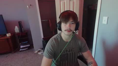 Snapshot of johnlights0 chatting on 12/17/25, 07:31 John Lights online show from 12/17/25, 07:31