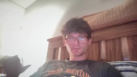 Snapshot of johnny__wood chatting on 10/02/25, 08:21 Johnny online show from 10/02/25, 08:21