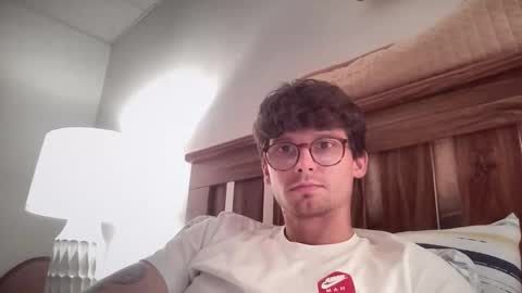 Snapshot of johnny__wood chatting on 10/17/25, 10:23 Johnny online show from 10/17/25, 10:23