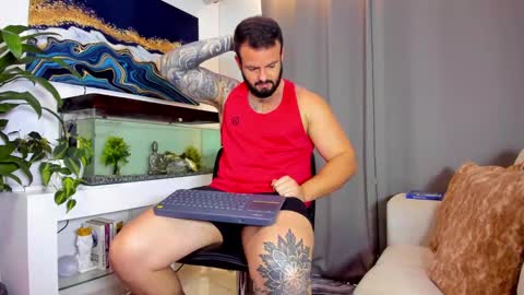 JOHNNY online show from 02/23/25, 08:22