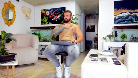 JOHNNY online show from 03/08/25, 09:29