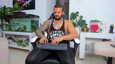 JOHNNY online show from 10/07/25, 11:46