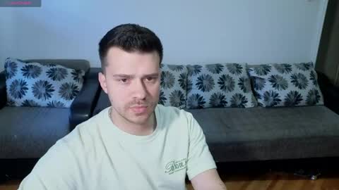 Snapshot of johnnylove21 chatting on 05/03/26, 03:18 Johnny online show from 05/03/26, 03:18