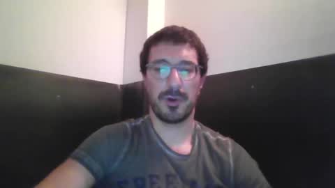 Snapshot of johnparis7575 chatting on 11/21/25, 10:30 Johnfrench online show from 11/21/25, 10:30