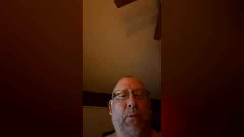 Snapshot of johnpetzoldt chatting on 06/30/26, 04:24 johnpetzoldt online show from 06/30/26, 04:24
