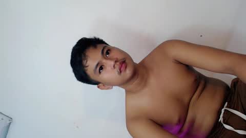 Snapshot of johnrico30 chatting on 11/01/25, 08:05 johnrico30 online show from 11/01/25, 08:05