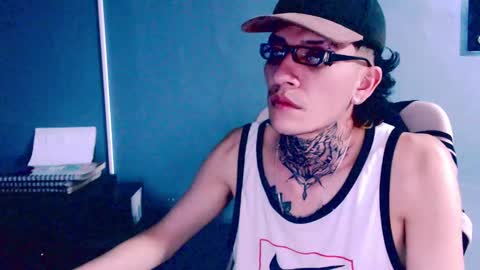Snapshot of johnsonisaac94_ chatting on 12/22/24, 05:01 johnsonisaac94 online show from 12/22/24, 05:01