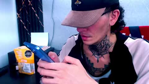 Snapshot of johnsonisaac94_ chatting on 02/17/25, 07:15 johnsonisaac94 online show from 02/17/25, 07:15