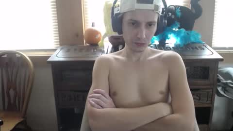 Snapshot of johstondude chatting on 11/21/25, 02:27 Johston online show from 11/21/25, 02:27