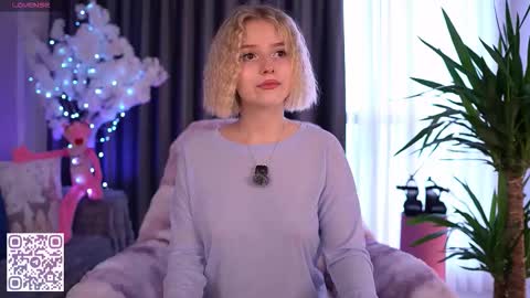 Paula online show from 12/14/25, 09:25