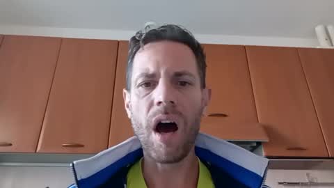 jojo19844 online show from 11/05/25, 11:43