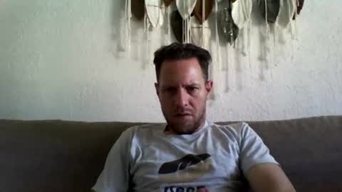 Snapshot of jojo19844 chatting on 04/29/26, 10:52 jojo19844 online show from 04/29/26, 10:52