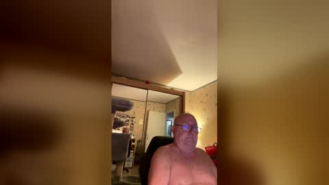 Snapshot of jojo60000529566 chatting on 01/14/26, 07:25 jojo60000529566 online show from 01/14/26, 07:25