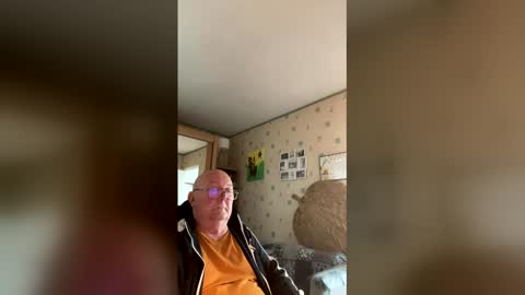 Snapshot of jojo60000529566 chatting on 02/09/26, 01:04 jojo60000529566 online show from 02/09/26, 01:04