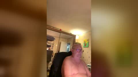 Snapshot of jojo60000529566 chatting on 02/10/26, 06:28 jojo60000529566 online show from 02/10/26, 06:28