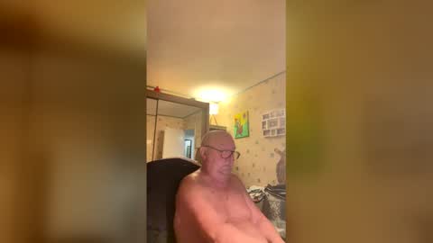 Snapshot of jojo60000529566 chatting on 02/13/26, 07:48 jojo60000529566 online show from 02/13/26, 07:48