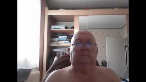 Snapshot of jojo60000529566 chatting on 04/29/26, 07:01 jojo60000529566 online show from 04/29/26, 07:01