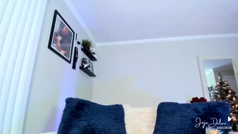    online show from 12/05/25, 01:14