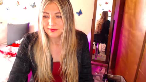 Snapshot of jolie_mature_ chatting on 10/07/25, 09:34 Jolie Mature online show from 10/07/25, 09:34