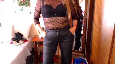 Jolie Mature online show from 05/08/26, 07:41