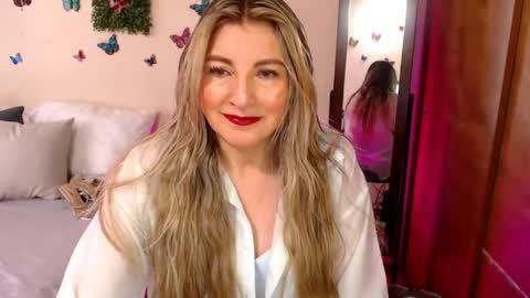 Jolie Mature online show from 05/11/26, 09:45