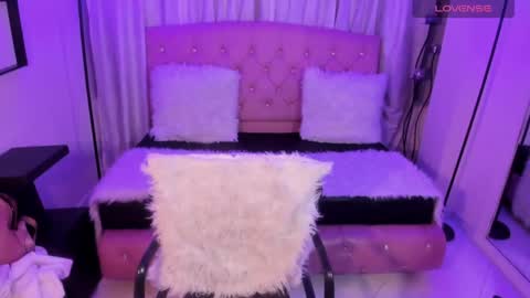 Snapshot of jolie_price chatting on 03/22/26, 01:53 Jolie price online show from 03/22/26, 01:53