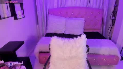 Snapshot of jolie_price chatting on 04/12/26, 02:27 Jolie price online show from 04/12/26, 02:27