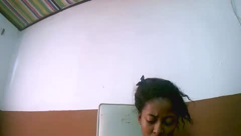 Snapshot of joliekah27 chatting on 02/05/25, 11:55 joliekah27 online show from 02/05/25, 11:55