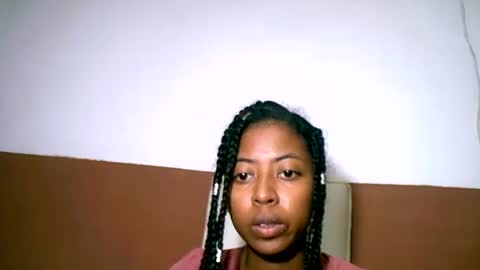 Snapshot of joliekah27 chatting on 02/23/25, 03:24 joliekah27 online show from 02/23/25, 03:24